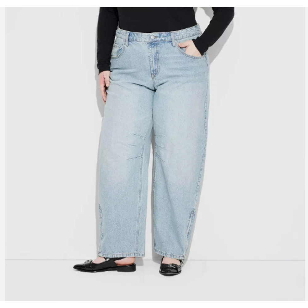 Barrel Low-Rise Jeans Wild Fable Light Wash 17 Midweight Denim NWT